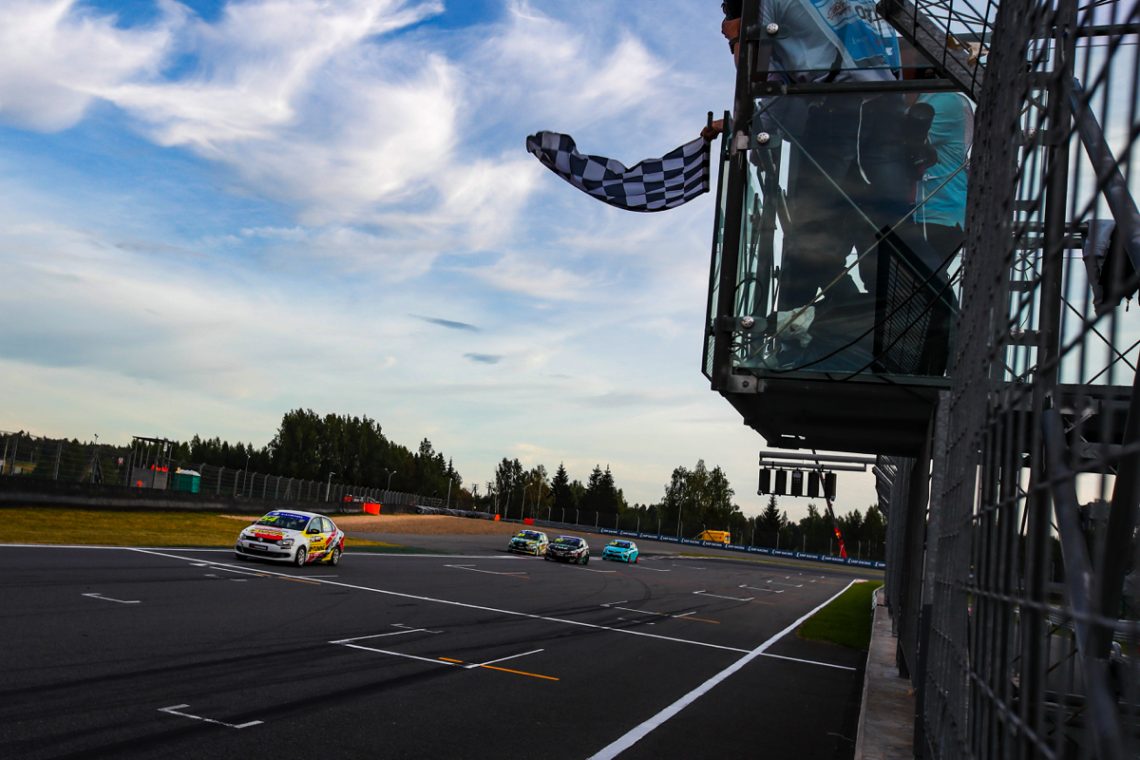 B-Tuning Pro Racing Team: победа Ганина и подиумы Севастьянова и Буйлова на Moscow Raceway B-Tuning Pro Racing Team: победа Ганина и подиумы Севастьянова и Буйлова на Moscow Raceway